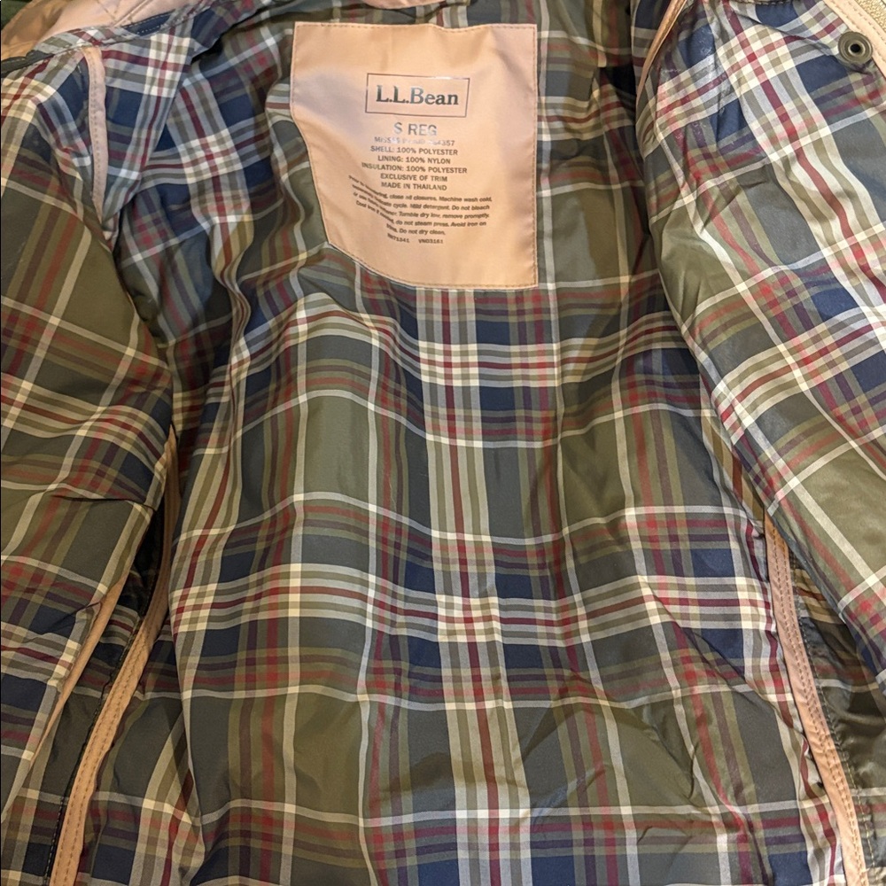 L.L. Bean Quilted Riding Vest - Picture 7 of 8